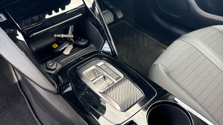 Peugeot 208 1.2 PureTech 100 Allure Premium 5dr EAT8 Petrol Hatchback